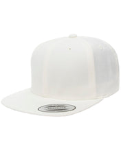 Lade das Bild in den Galerie-Viewer, Custom Embroidered Classic SnapBack Hat - Jittybo&#39;s Custom Clothing &amp; Embroidery
