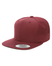 Lade das Bild in den Galerie-Viewer, Custom Embroidered Classic SnapBack Hat - Jittybo&#39;s Custom Clothing &amp; Embroidery
